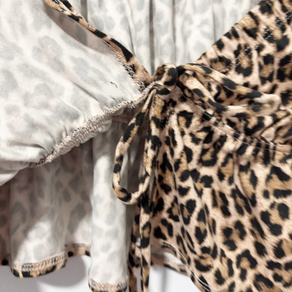 Urban Outfitters Happy Puff Sleeve Leopard Print Crop Top Womens Size Medium - Picture 6 of 10